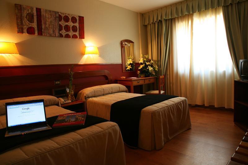 Hotel Airinos 3* Cangas do Morrazo Ngoại thất bức ảnh